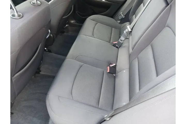 $17800 : 2022 Malibu LT image 7