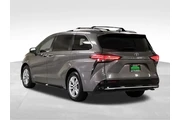 $39588 : Silver Certified2021 Sienna L thumbnail