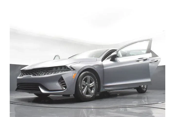 $16995 : Kia K5 2024 LXS 4dr Sedan image 2