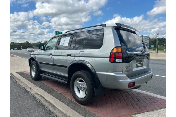 $6995 : 2001 Montero Sport LS image 6