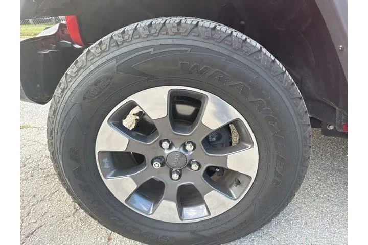 $25996 : Jeep Wrangler Unlimited 2018 image 10