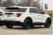$39500 : Ford Explorer 2024 AWD ST 4d thumbnail