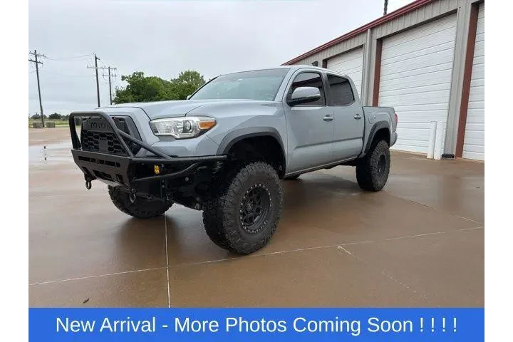 $24991 : Toyota Tacoma 2018 4x4 TRD P image 1
