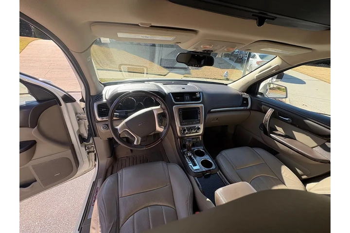 $4900 : 2015 GMC Acadia Denali image 7