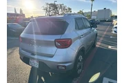$19500 : Hyundai VENUE 2024 SEL 4dr C thumbnail