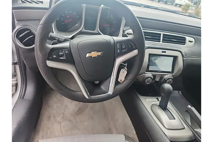 $15995 : Chevrolet Camaro 2015 LS 2dr image 10