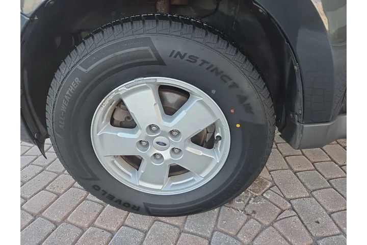 $4550 : 2009 Escape XLT image 9