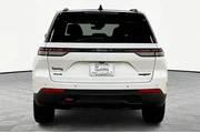 $29490 : Jeep Grand Cherokee 2022 4x4 thumbnail