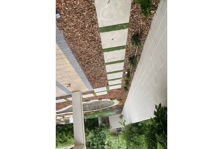 Concrete and block Walls image 2