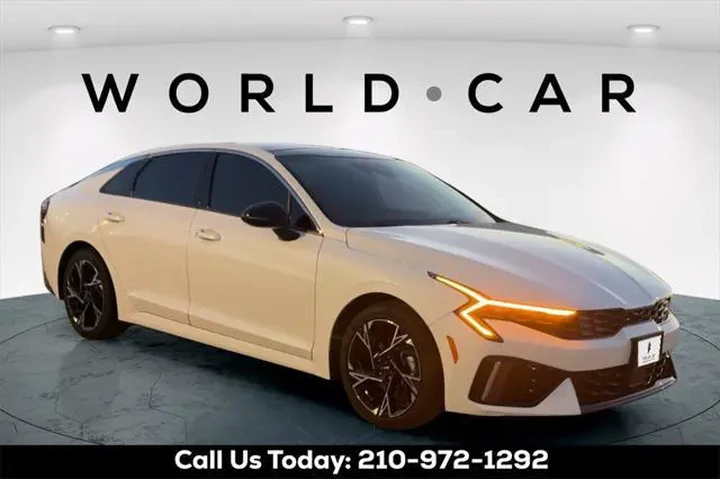 $27998 : Kia K5 2025 GT-Line 4dr Seda image 1