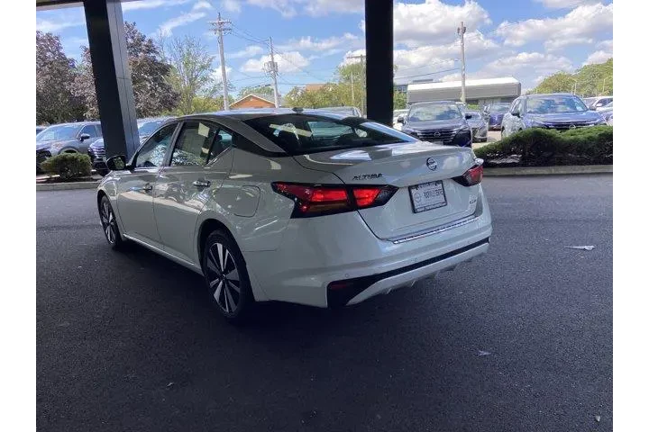 Nissan Altima 2022 AWD 2.5 S image 7