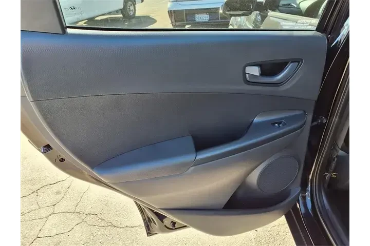 $19295 : Hyundai KONA 2023 SEL 4dr Cr image 8