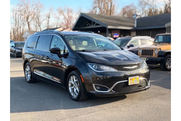 $19500 : 2018 Pacifica Touring L Plus image 7