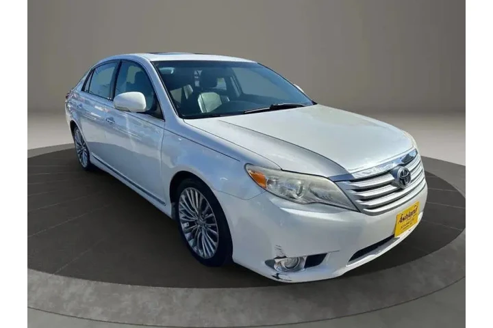 $13900 : 2012 Avalon Limited image 10