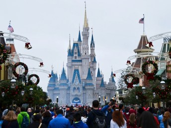 Mucha gente en Disneyland