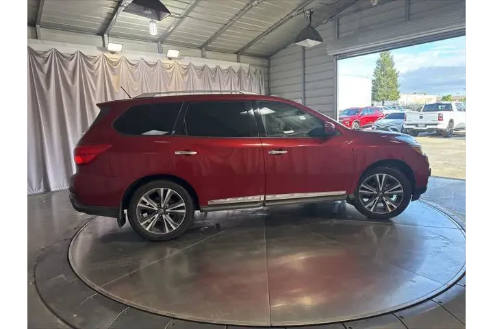 $9999 : Nissan Pathfinder 2018 Plati image 4