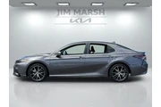 $26988 : Toyota Camry 2024 SE 4dr Sed thumbnail