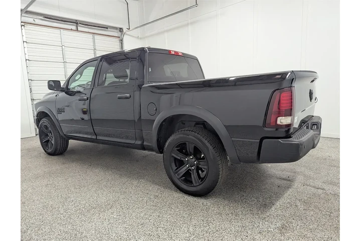 $33997 : Ram 1500 Classic 2024 4x4 SL image 4