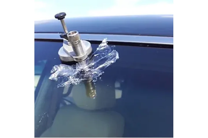 AUTO GLASS REPAIR SERVICES image 3