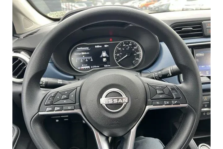 $17981 : Nissan Versa 2025 SV 4dr Sed image 10