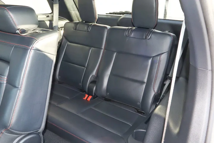 $36488 : 2025 Explorer ST-Line 4WD image 9