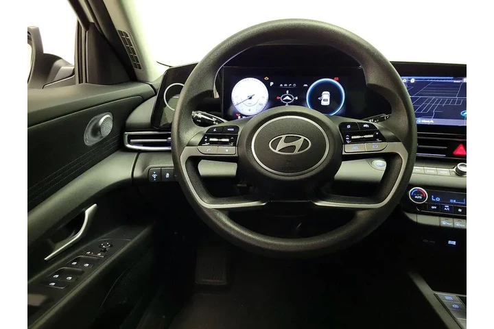 $21998 : Hyundai ELANTRA 2024 SEL 4dr image 10