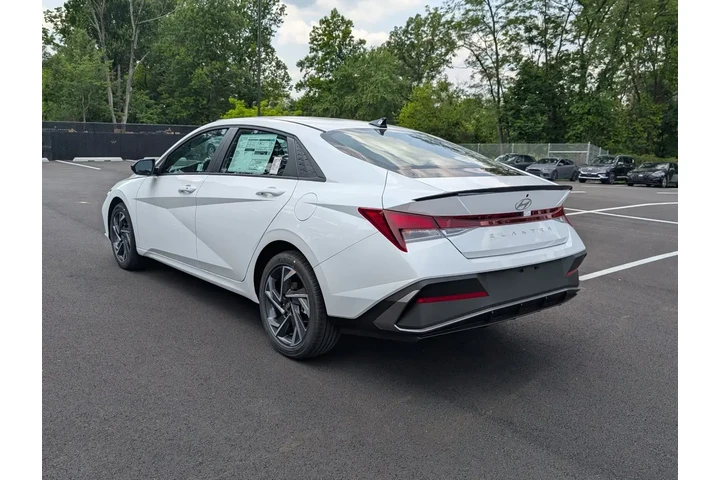 $21288 : Hyundai ELANTRA 2025 SEL Spo image 5
