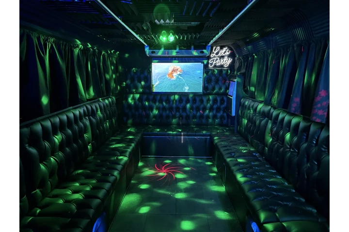 $18500 : Party Bus Ford E-450 2012 image 1