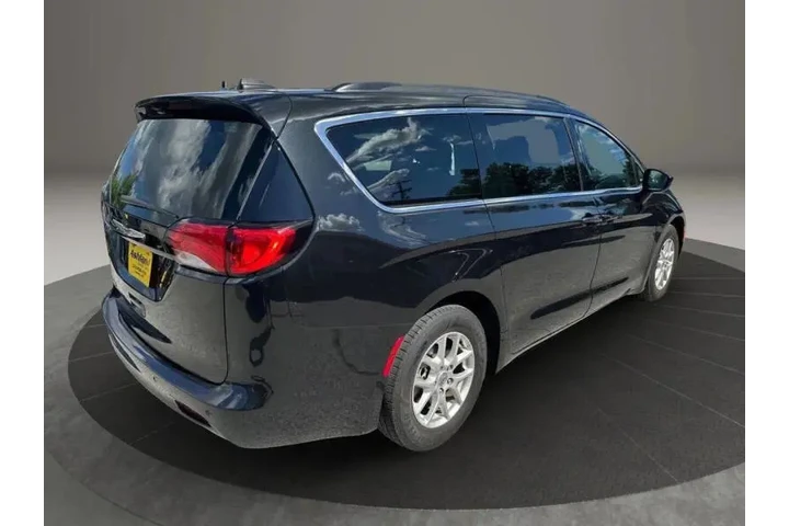 $16700 : 2021 Voyager LXi image 9