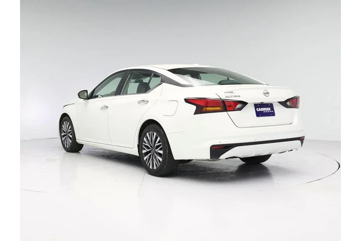 $23998 : Nissan Altima 2025 2.5 SV 4d image 2