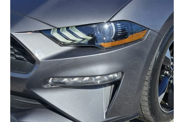 $20993 : Ford Mustang 2021 EcoBoost 2 image 9