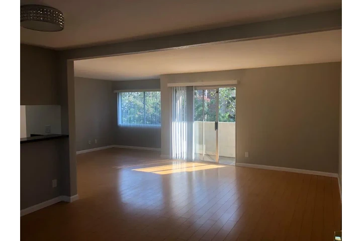 $1050 : San Gabriel comodidad inmejora image 8