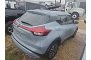 $13411 : Nissan Kicks 2022 SV 4dr Cro thumbnail