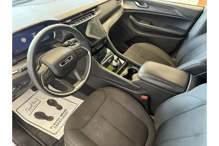 $31500 : Jeep Grand Cherokee L 2024 4 image 8