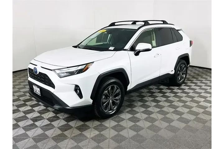 $33900 : Toyota RAV4 Hybrid 2024 AWD image 3