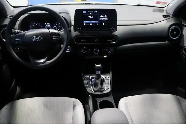 $20500 : Hyundai KONA 2023 AWD SEL 4d image 2