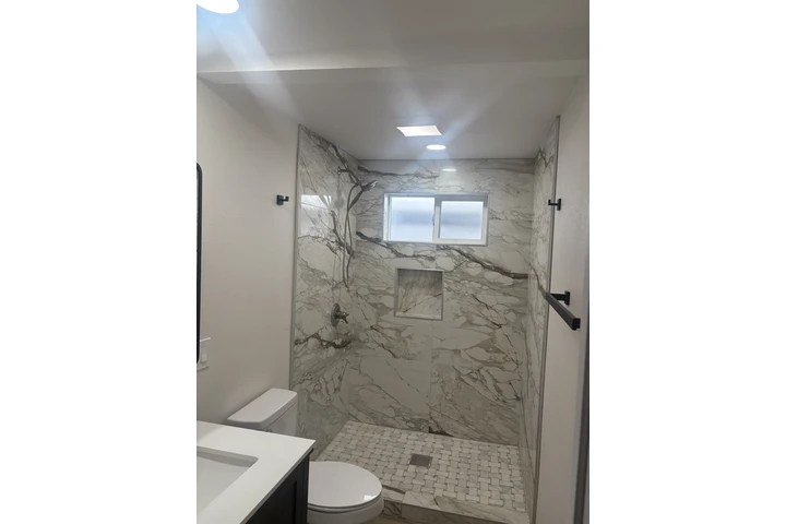 $2000 : Estudio apartment image 2