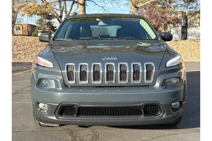 $9900 : 2018 Cherokee Latitude Plus image 7