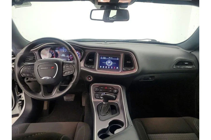 $23998 : Dodge Challenger 2020 SXT 2d image 9