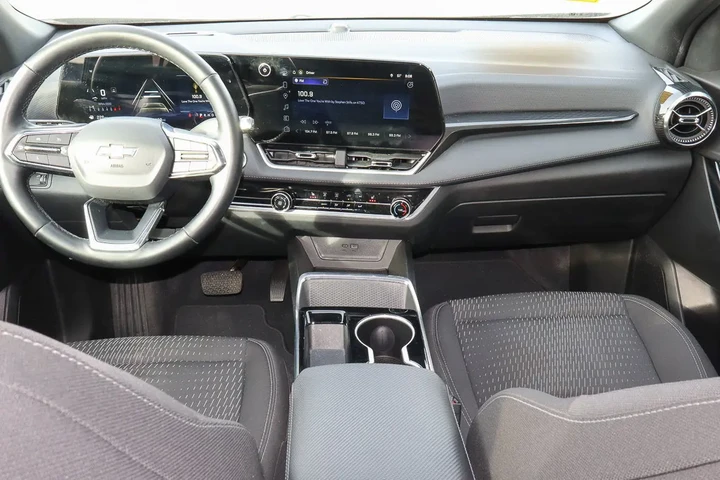 $23988 : 2025 Equinox FWD 4dr LT w/1LT image 10