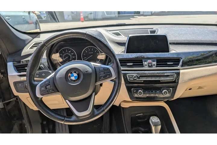 $14199 : 2018 X1 sDrive28i image 6