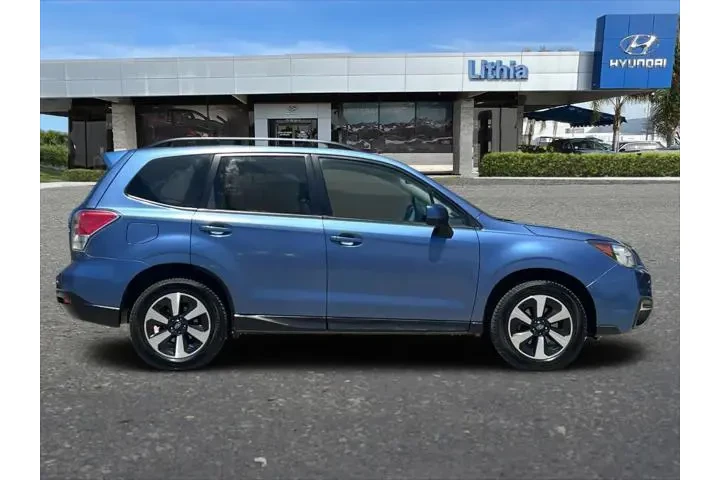 $16899 : Subaru Forester 2018 AWD 2.5 image 9