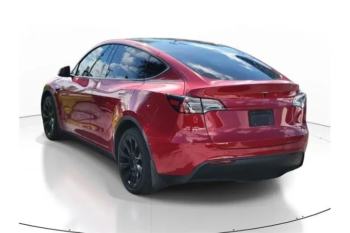$28429 : Tesla Model Y 2022 AWD Long image 3