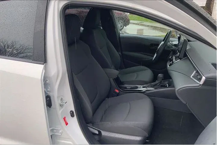 $22985 : Toyota Corolla 2022 LE 4dr S image 7