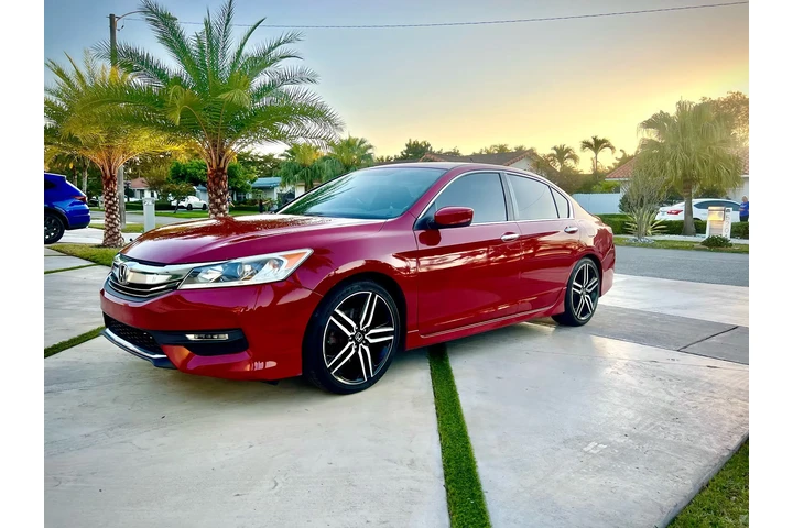 $8500 : 2017 Accord SPORT !!!!!! image 3