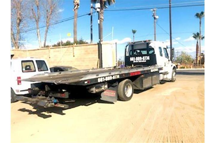Towing service 24 HOURS! image 2