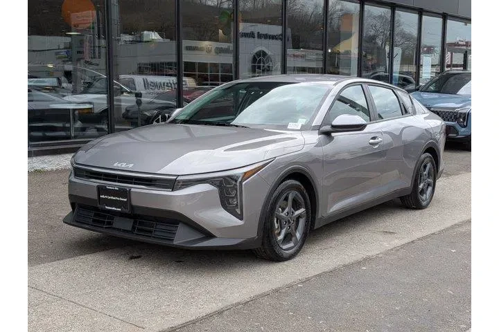 $22895 : Kia K4 2025 LXS 4dr Sedan image 1
