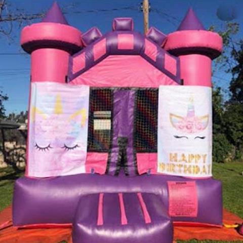 Happy Feet Bounce House image 7