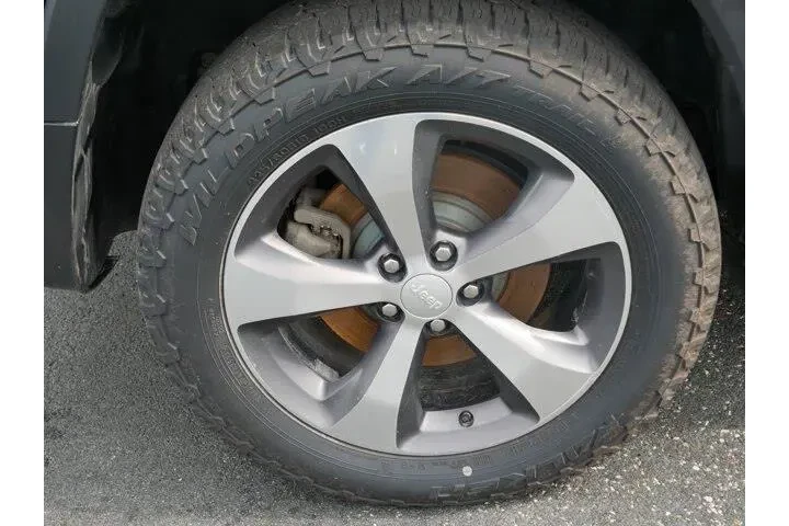 $8987 : Jeep Cherokee 2019 4x4 Limit image 9