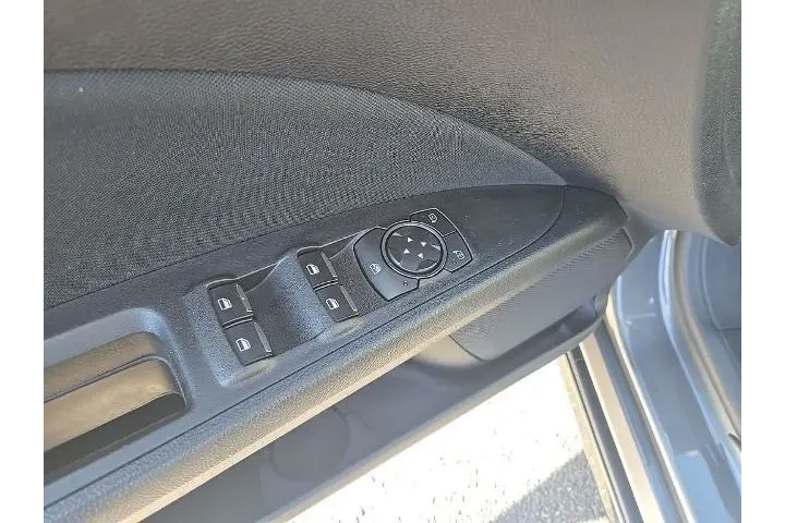 $16352 : Ford Fusion 2020 SE 4dr Seda image 10